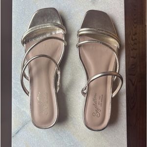 Seychelles gold leather sandal